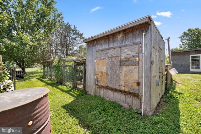 14917-A COMPTON RD, Centreville, VA 20121