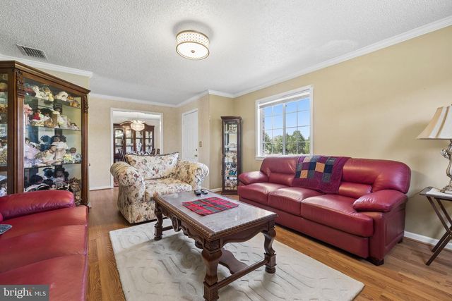 14917-A COMPTON RD, Centreville, VA 20121