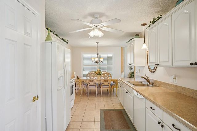 2005 CLAUDIO LANE, The Villages, FL 32159