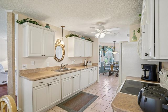 2005 CLAUDIO LANE, The Villages, FL 32159