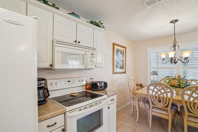 2005 CLAUDIO LANE, The Villages, FL 32159