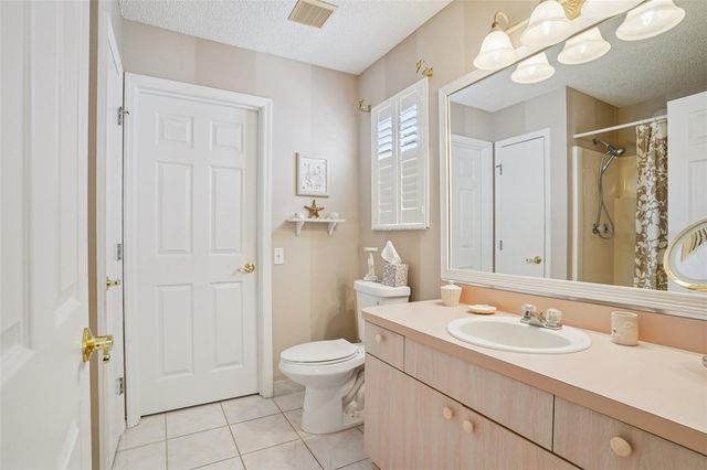 2005 CLAUDIO LANE, The Villages, FL 32159