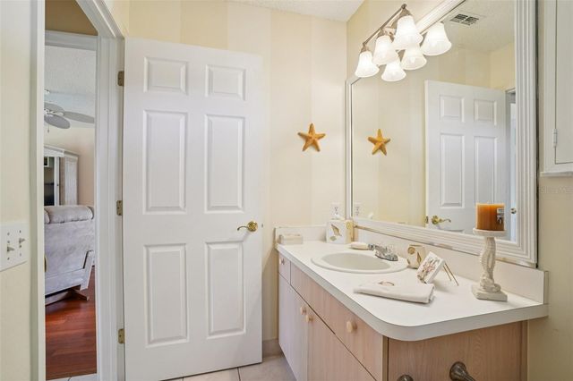 2005 CLAUDIO LANE, The Villages, FL 32159