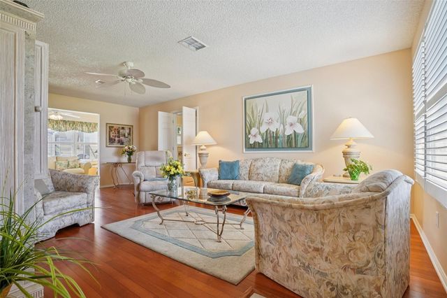 2005 CLAUDIO LANE, The Villages, FL 32159