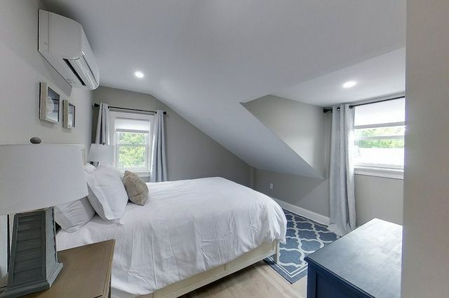 30 Prospect Hill 2, Newport, RI 02840