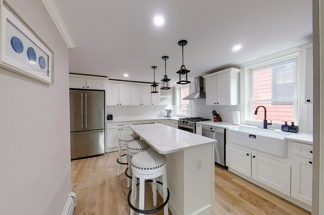 30 Prospect Hill 2, Newport, RI 02840