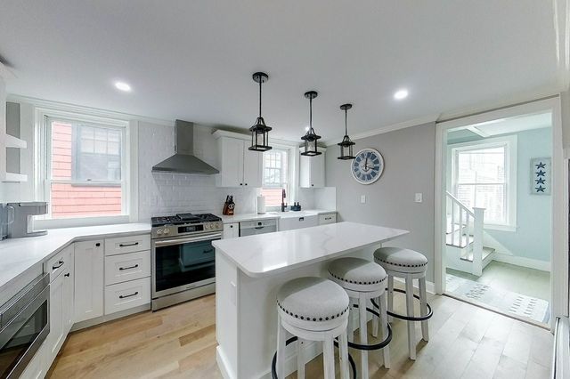 30 Prospect Hill 2, Newport, RI 02840