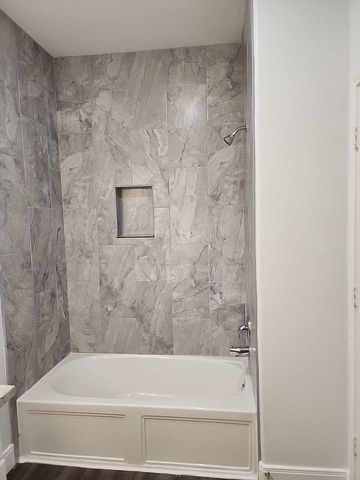 1029 Calvin Avenue B, Houston, TX 77088