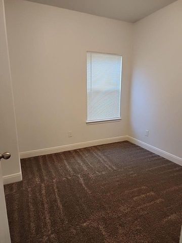 1029 Calvin Avenue B, Houston, TX 77088