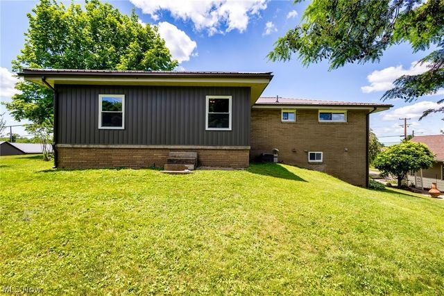 100 VALLEY Road, Mingo Junction, OH 43938
