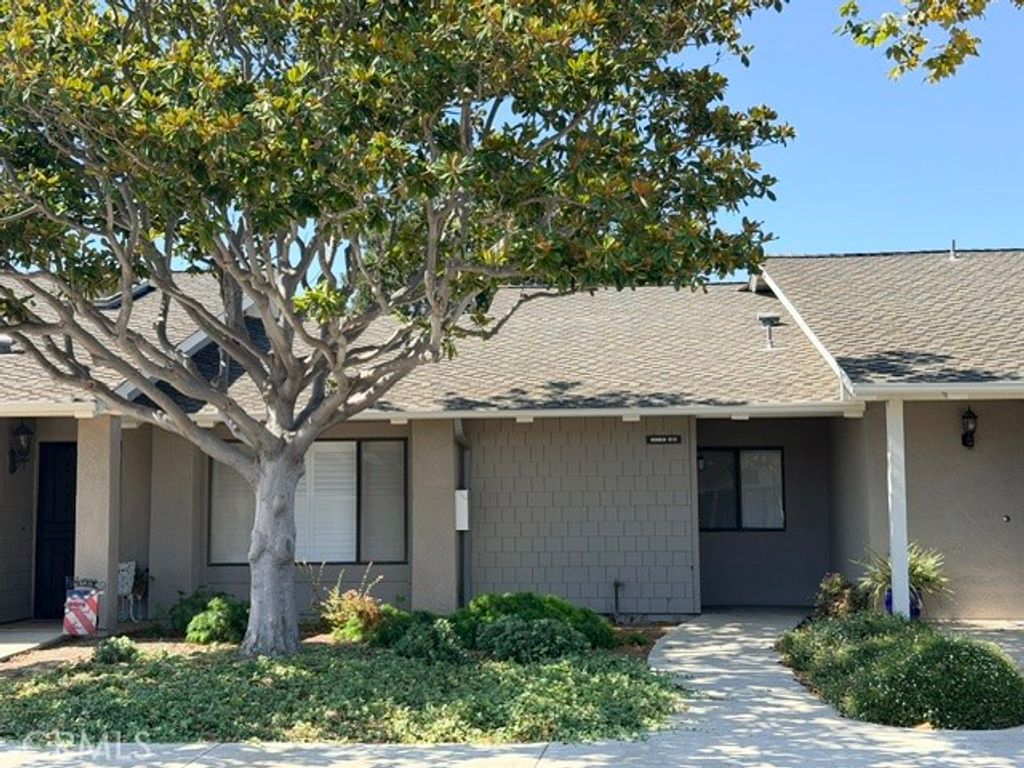8566 Larkhall Circle 813B, Huntington Beach, CA 92646 — exterior