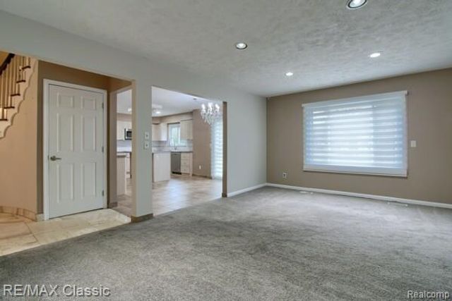 6564 Alderley Way Court, West Bloomfield, MI 48322