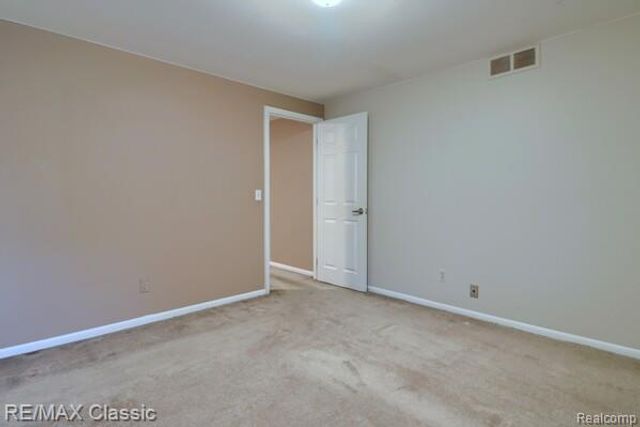 6564 Alderley Way Court, West Bloomfield, MI 48322