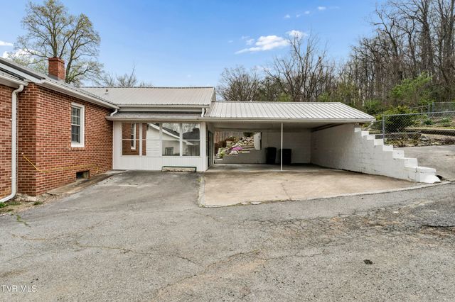 1208 Robinhood Road, Greeneville, TN 37745