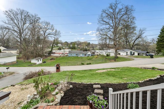 1208 Robinhood Road, Greeneville, TN 37745