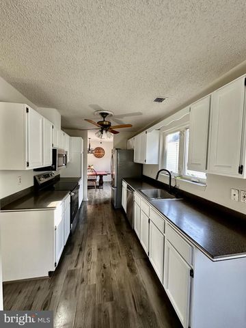 107 DEERFIELD, Manahawkin, NJ 08050