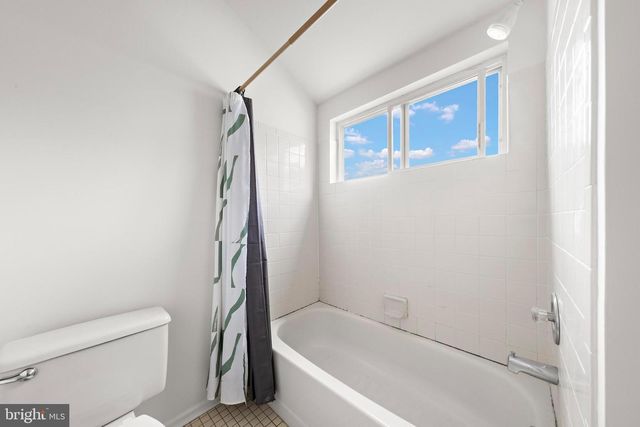 107 DEERFIELD, Manahawkin, NJ 08050