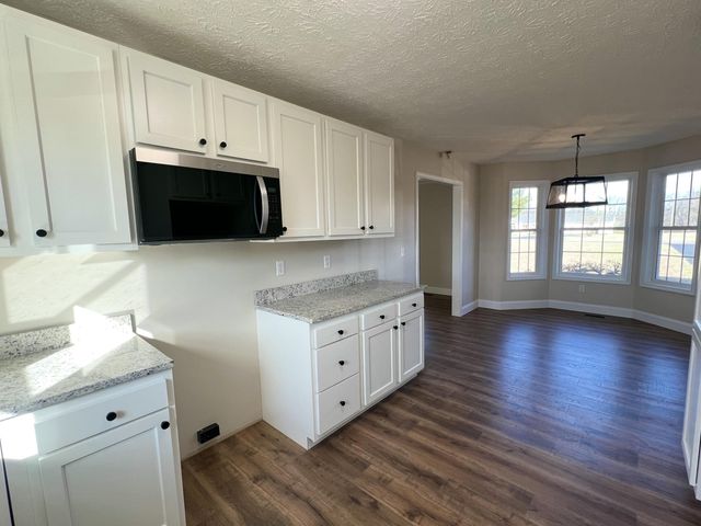 87 Justin Lane, Russell Springs, KY 42642