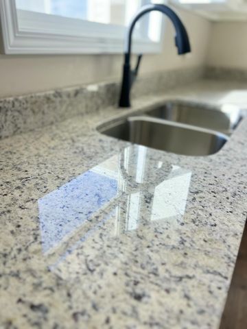 87 Justin Lane, Russell Springs, KY 42642