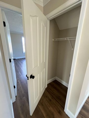 87 Justin Lane, Russell Springs, KY 42642