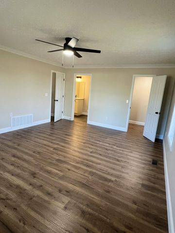 87 Justin Lane, Russell Springs, KY 42642