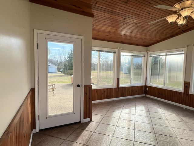 87 Justin Lane, Russell Springs, KY 42642