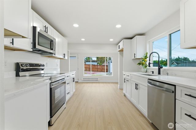 2012 E Gregory Street, Tacoma, WA 98404