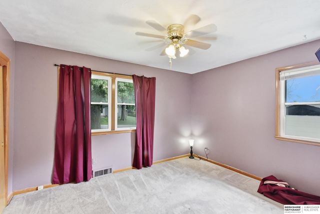 5010 N 54th Street, Omaha, NE 68104