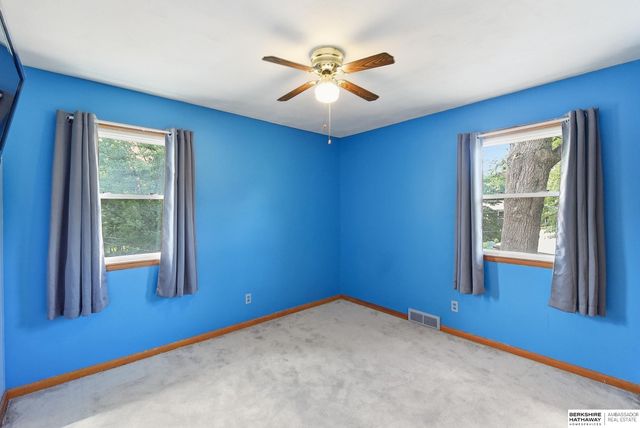 5010 N 54th Street, Omaha, NE 68104