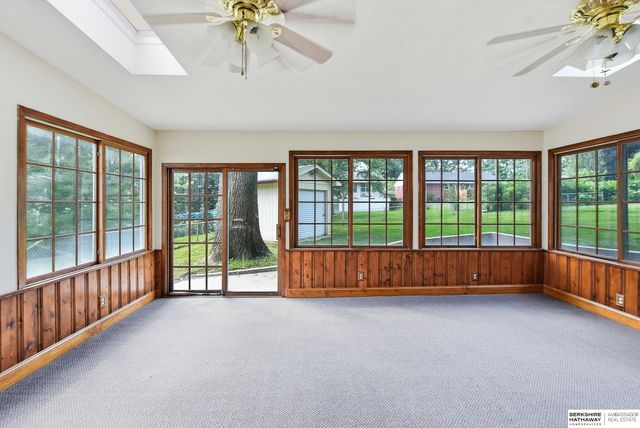 5010 N 54th Street, Omaha, NE 68104