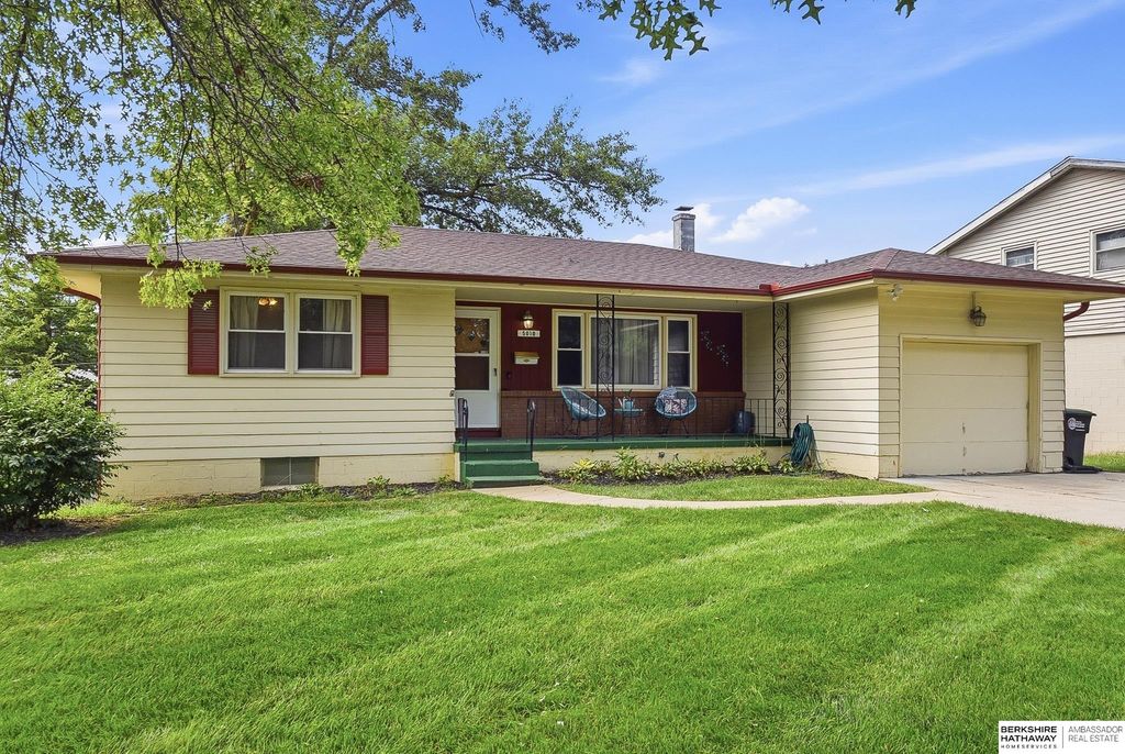 5010 N 54th Street, Omaha, NE 68104