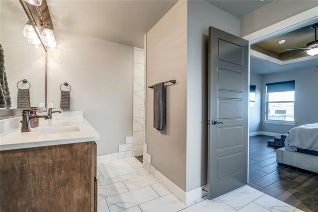 3041 Drake Crest Drive, Edmond, OK 73034