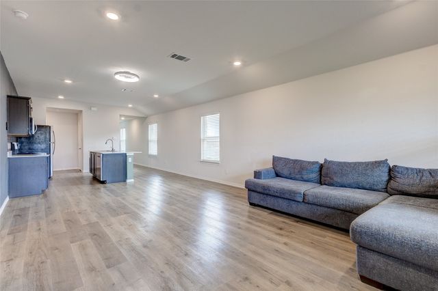 1016 Rio Bravo Drive, Forney, TX 75126