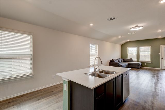 1016 Rio Bravo Drive, Forney, TX 75126