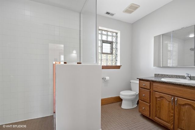 2717 W Argyle Street 2, Chicago, IL 60625