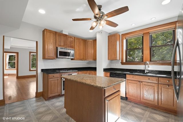 2717 W Argyle Street 2, Chicago, IL 60625