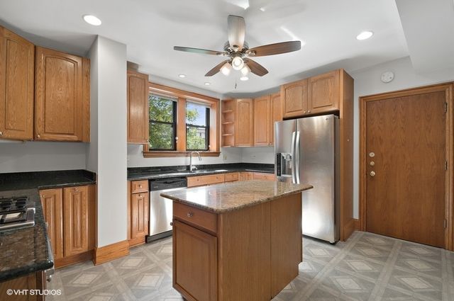 2717 W Argyle Street 2, Chicago, IL 60625