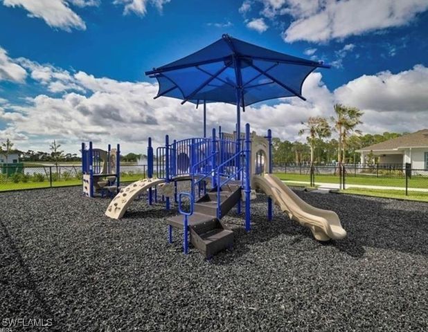 15141 Wildflower CIR, Naples, FL 34119