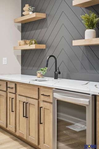 604 N 106th Street, Lincoln, NE 68527