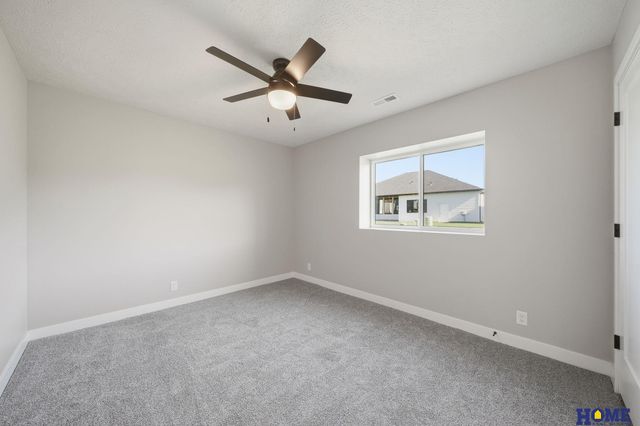 604 N 106th Street, Lincoln, NE 68527