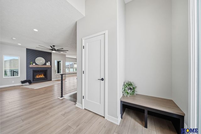 604 N 106th Street, Lincoln, NE 68527