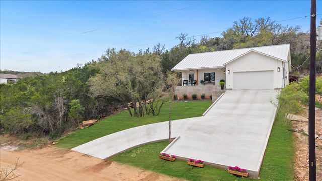 405 Taylor DR, Marble Falls, TX 78657