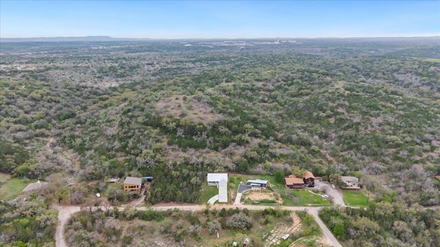 405 Taylor DR, Marble Falls, TX 78657