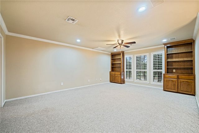 4705 Schwerin Lake Dr, Corpus Christi, TX 78413