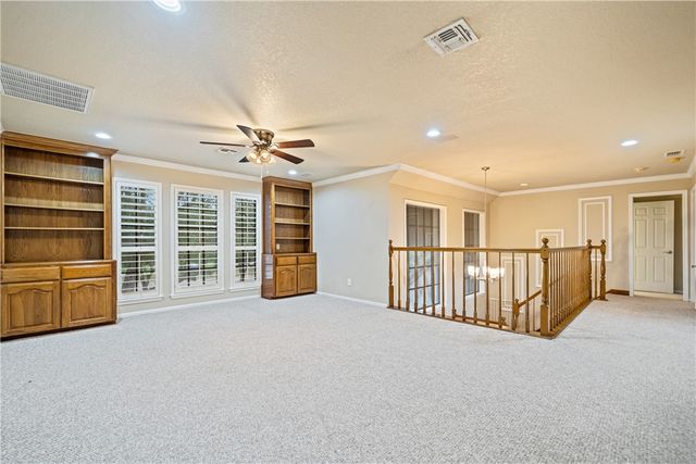 4705 Schwerin Lake Dr, Corpus Christi, TX 78413