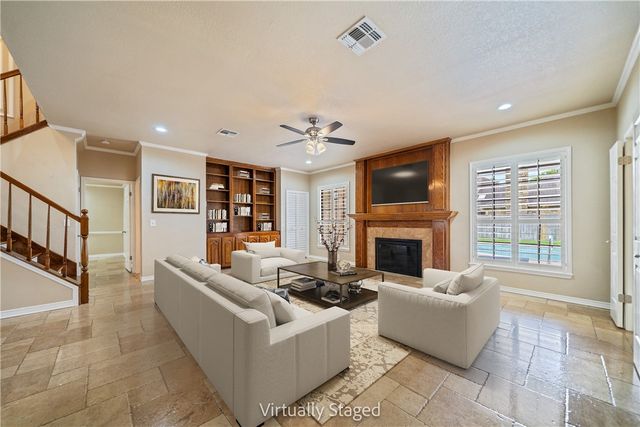 4705 Schwerin Lake Dr, Corpus Christi, TX 78413