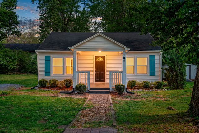 705 Williams Ln, Clarksville, TN 37040