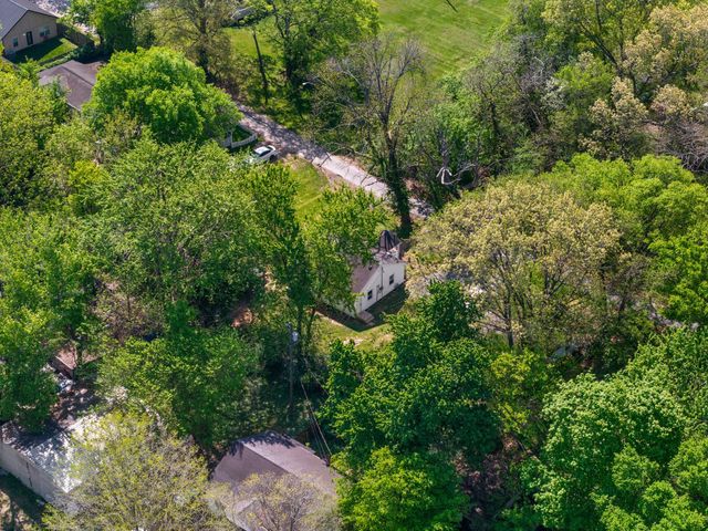 705 Williams Ln, Clarksville, TN 37040