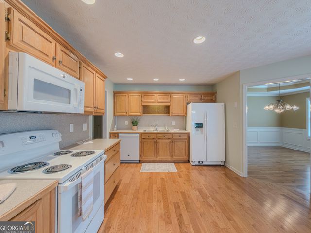 249 Legacy Drive, Hoschton, GA 30548