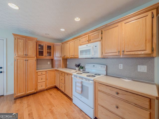 249 Legacy Drive, Hoschton, GA 30548